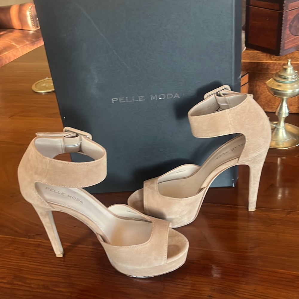 Pelle Moda O’Neal Platform Suede Heel Sandal - Picture 5 of 12